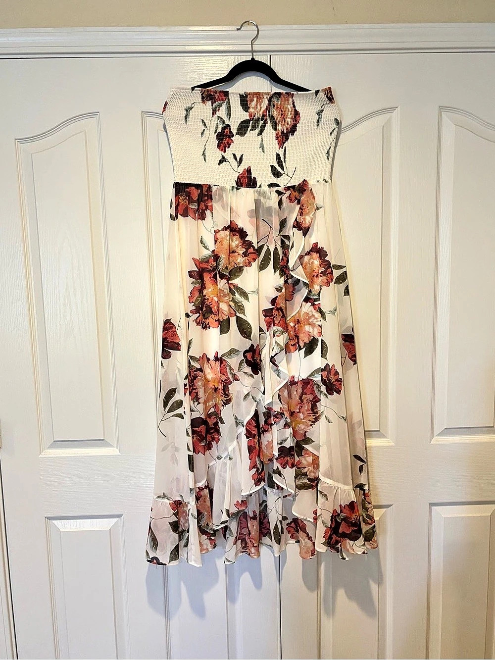 VENUS Floral Midi Dress in White & Red Size XL Like New